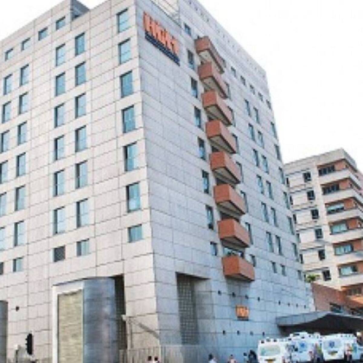 El gerente del HGM aseguró que fue retenido por empleados. Lo sindicatos lo desmienten