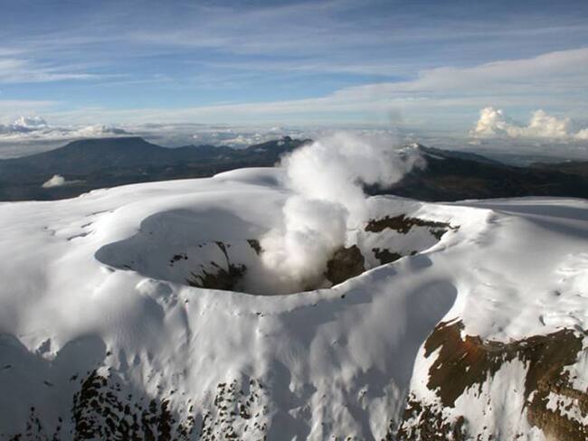 Volcán Nevado del Ruíz - imagen de archivo / Servicio Geológico Colombiano