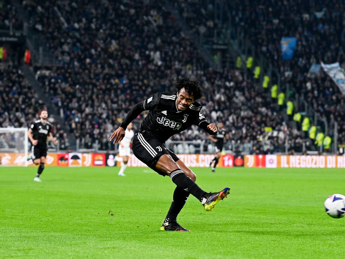 Allegri anuncia baja de Cuadrado ante el Napoli, pero da fecha para su regreso