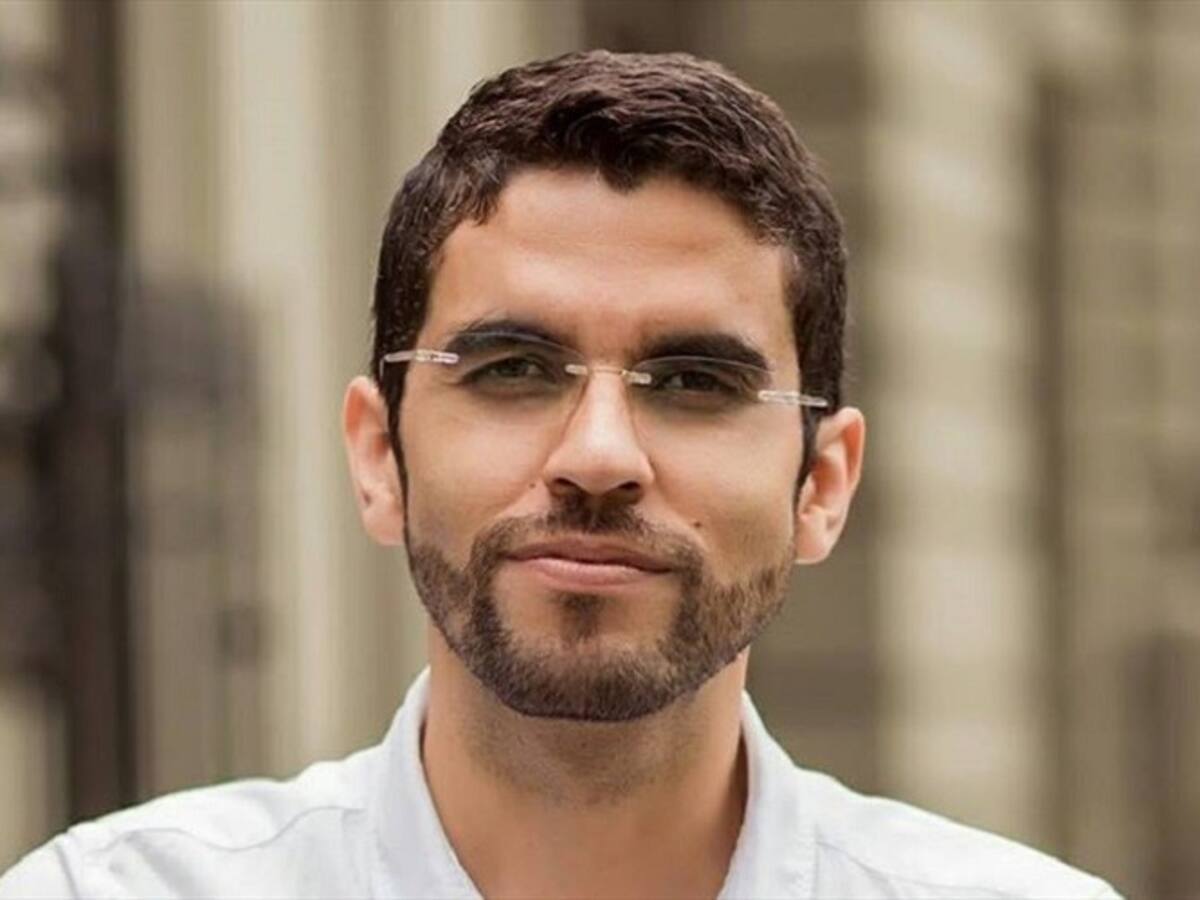 Fuerza Pública está atada de manos mientras esos grupos armados actúan: Hernán Cadavid