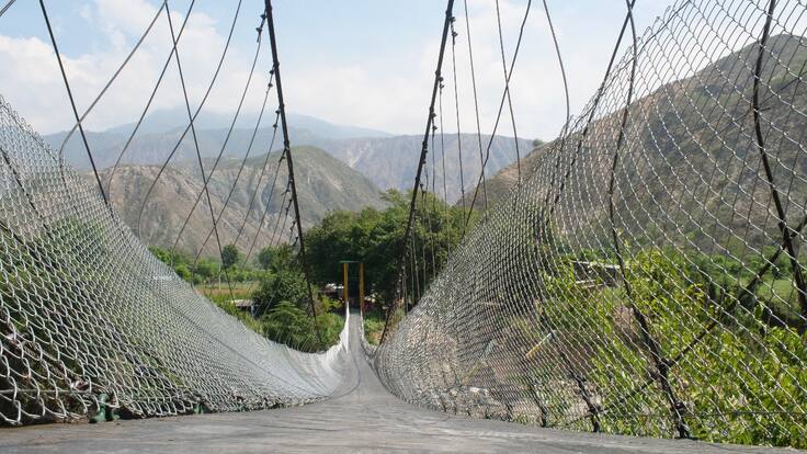 Alcaldía de Cepitá y Gobernación deberán buscar una solución a puente en peatonal