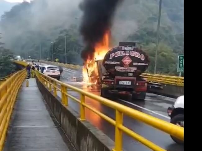 Siniestro vial en la vía al Llano - X