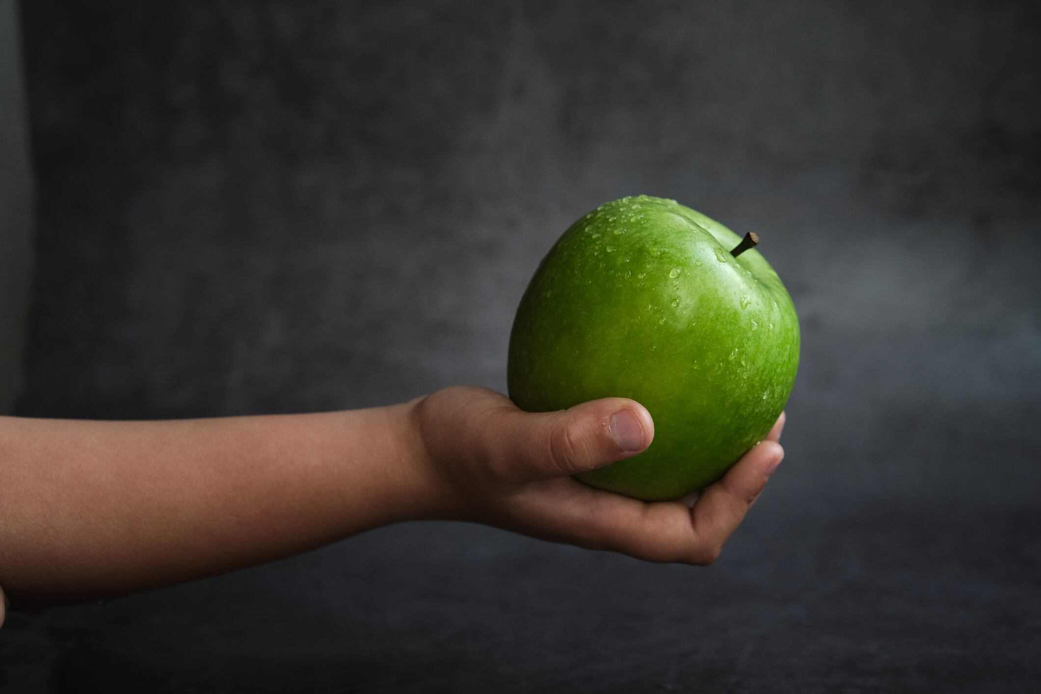 Imagen de referencia de manzana. Foto: BORIS VASILENKO / Getty Images