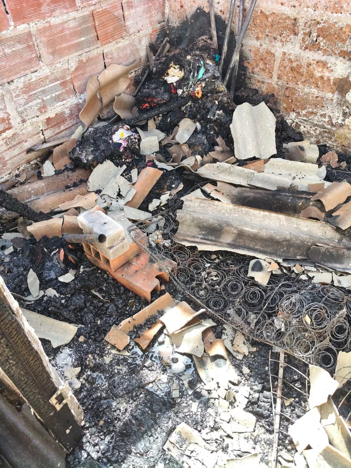 Así quedó la vivienda en La Candelaria. // Caracol Radio Cartagena