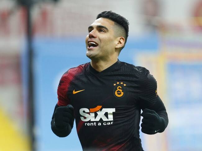 Radamel Falcao y su mensaje lleno de fe tras gol con el Galatasaray