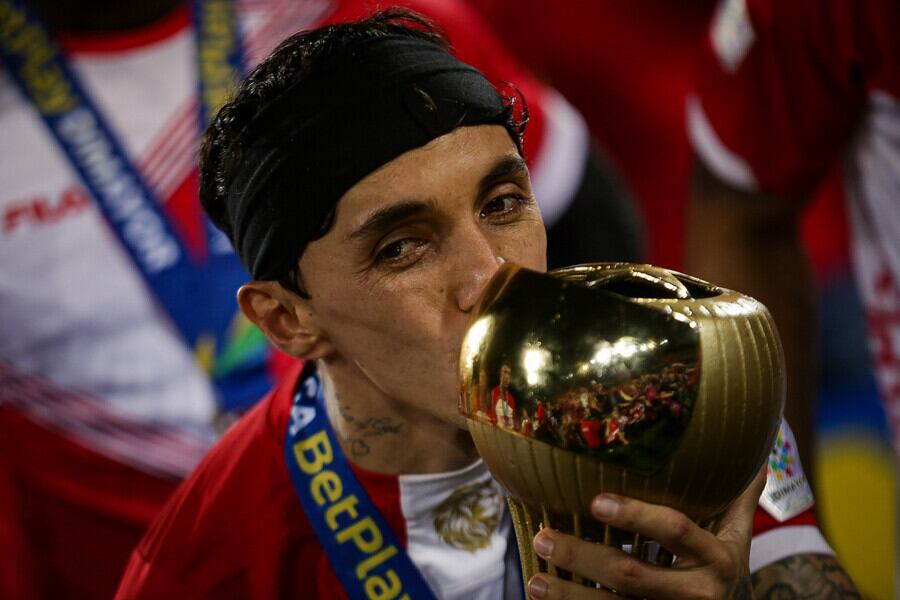 Oficial de Colprensa.