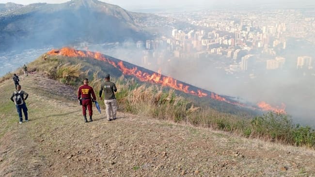 Incendio en Cristo Rey en Cali