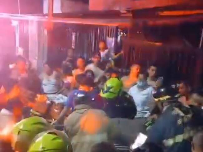 Las personas fallecidas inicialmente fueron atendidas en la ESE Carmen Emilia Ospina de la comuna 6 de Neiva, según el Secretario de Gestión del Riesgo la comunidad ataco al inicio a las unidades bomberiles.