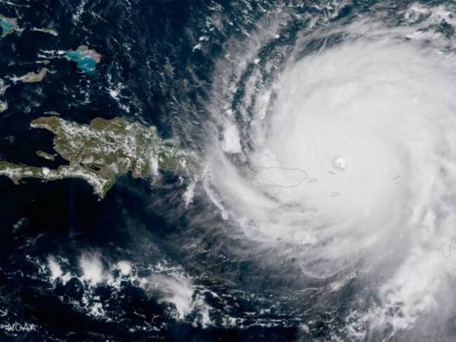 Centro Nacional de Huracanes emitió alerta para el sur de la Florida
