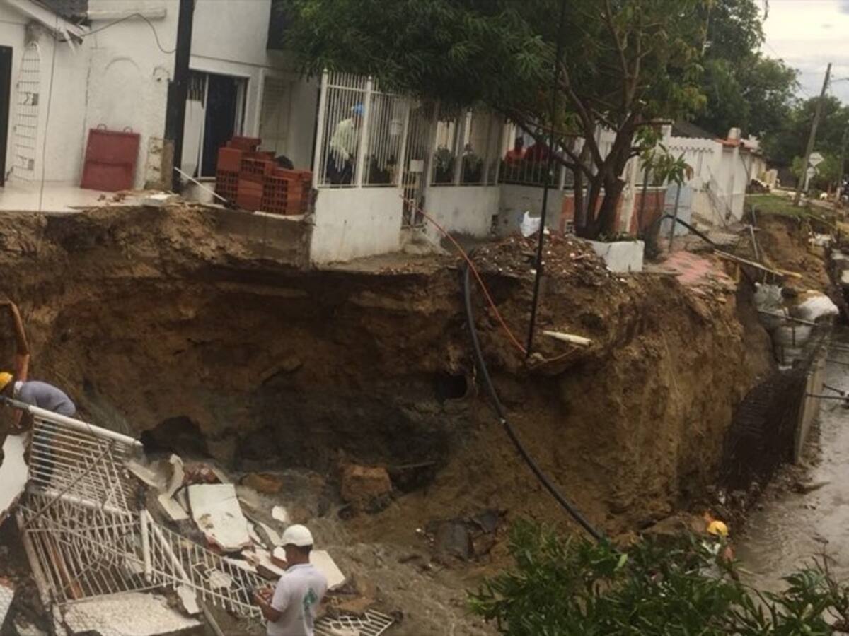 Por lluvias colapsan terrazas en el barrio La Victoria en Barranquilla