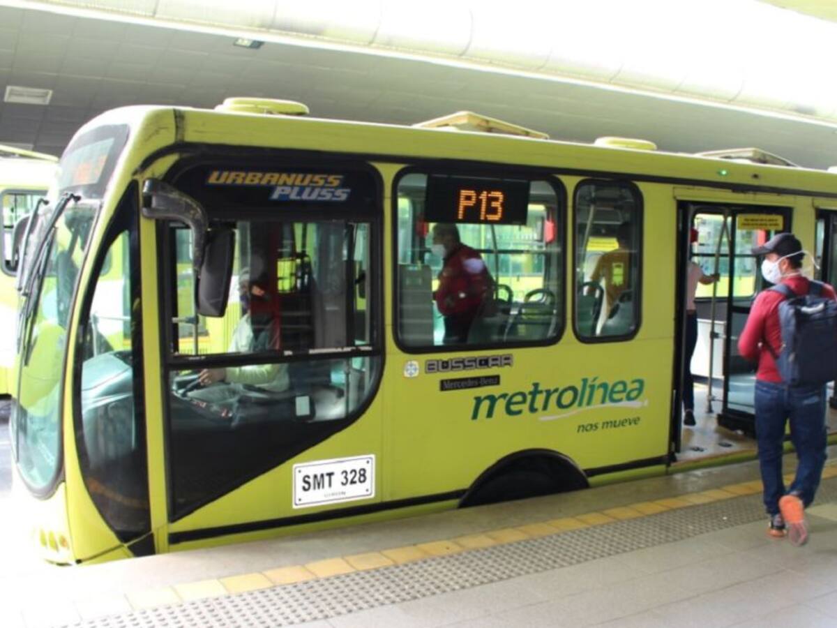 Metrolínea trabajará a media máquina en Semana Santa