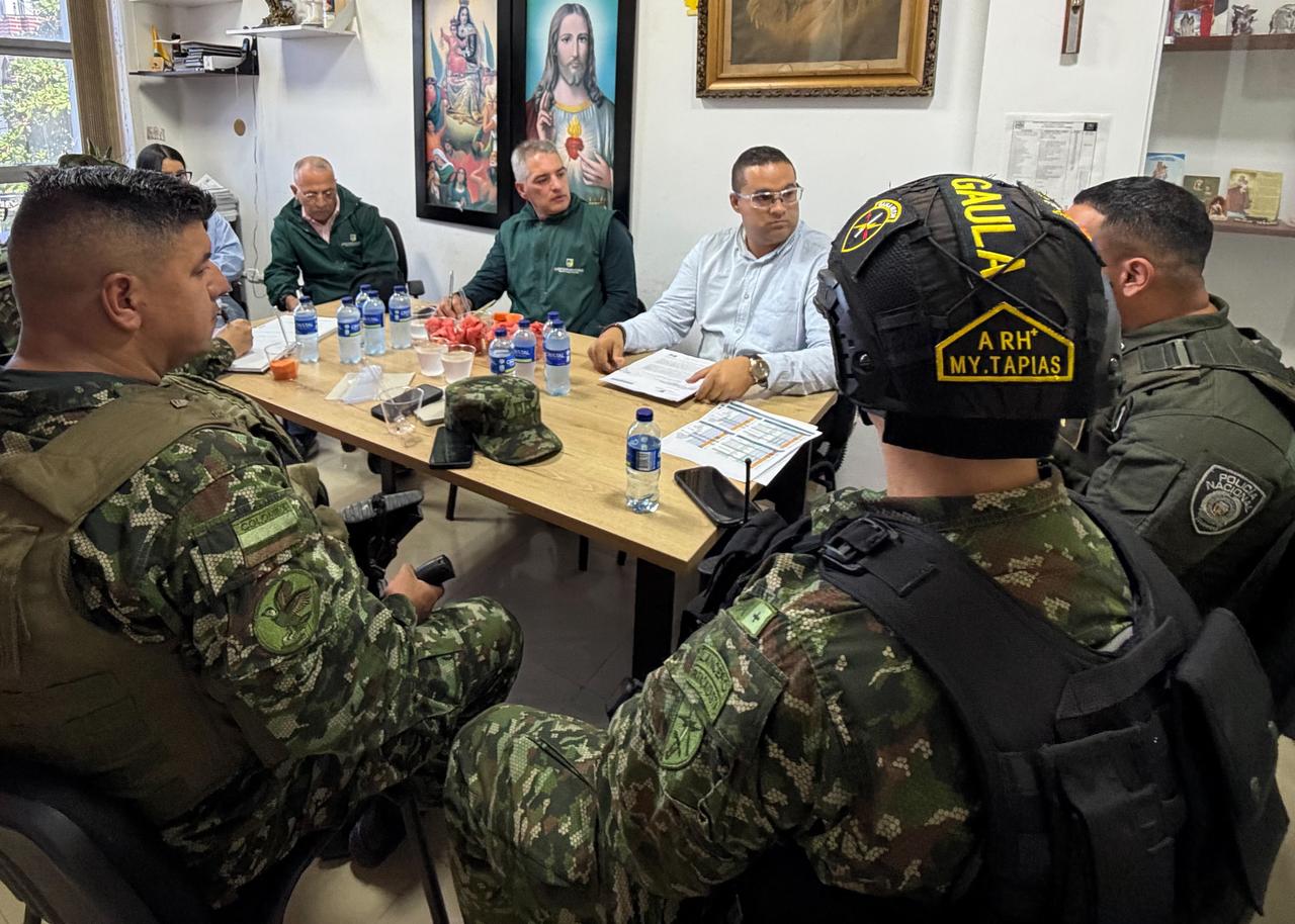 Reunión de seguridad en el Norte de Antioquia. Cortesía: Gobernación de Antioquia.