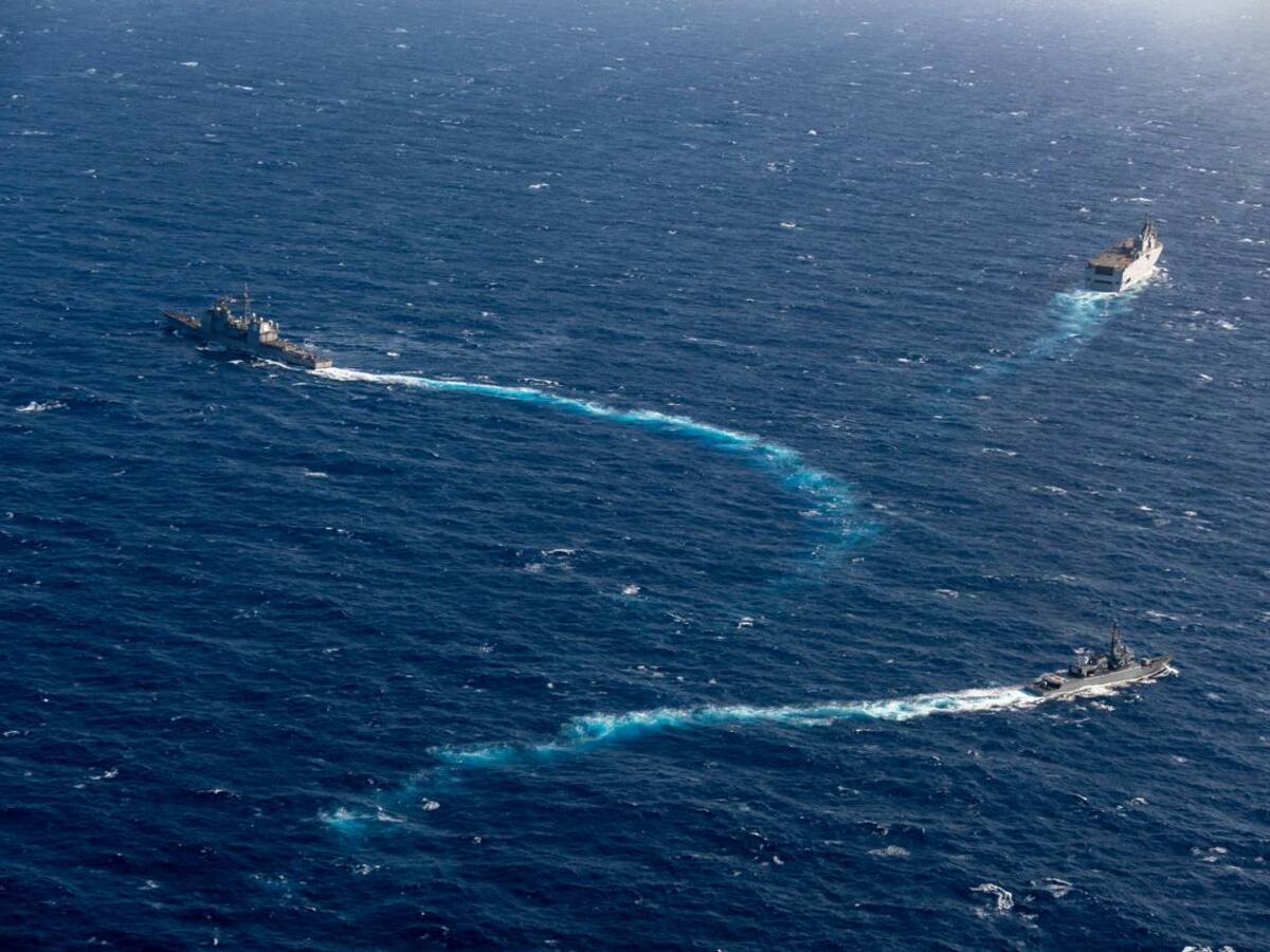 Armadas de Colombia, Estados Unidos y Francia realizaron ejercicios navales con buques de guerra