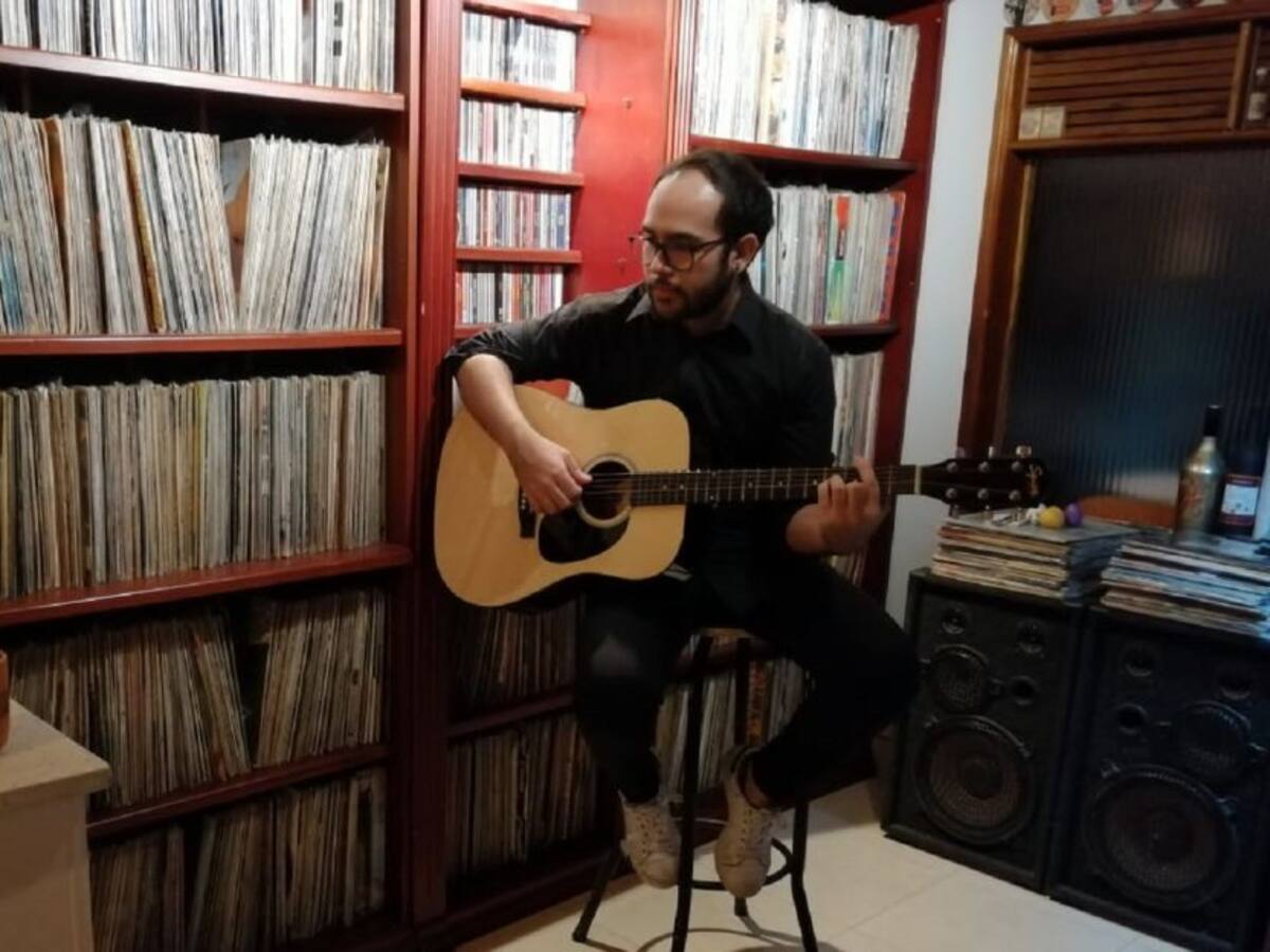 Camilo Hernán López, ganador del concurso gran colombiano de la canción