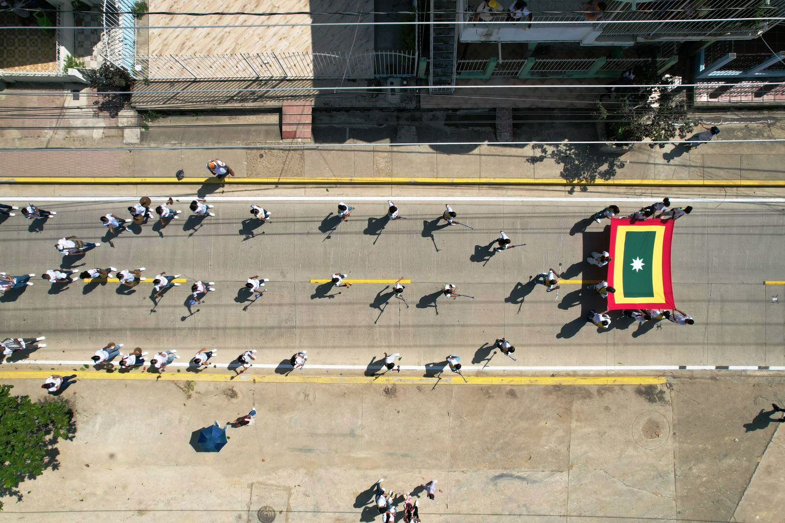 Una gran banda de paz con más de 1.500 artistas le cantó el himno a Cartagena