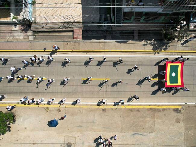 Una gran banda de paz con más de 1.500 artistas le cantó el himno a Cartagena