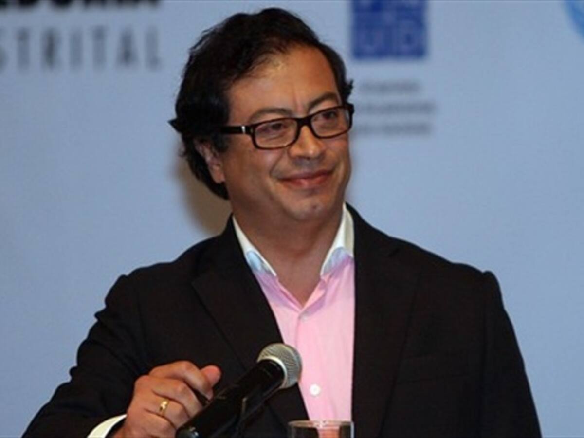 Alcalde Gustavo Petro decreta día cívico