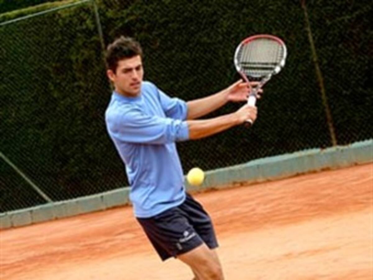 El colombiano Salamanca y brasileño Daniel a cuartos de final del Petrobras de tenis de Bogotá