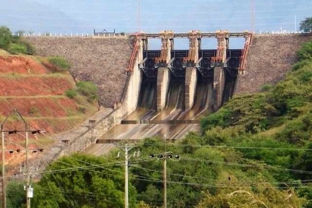 Se alertó a las autoridades y comunidad para activar planes de emergencias.