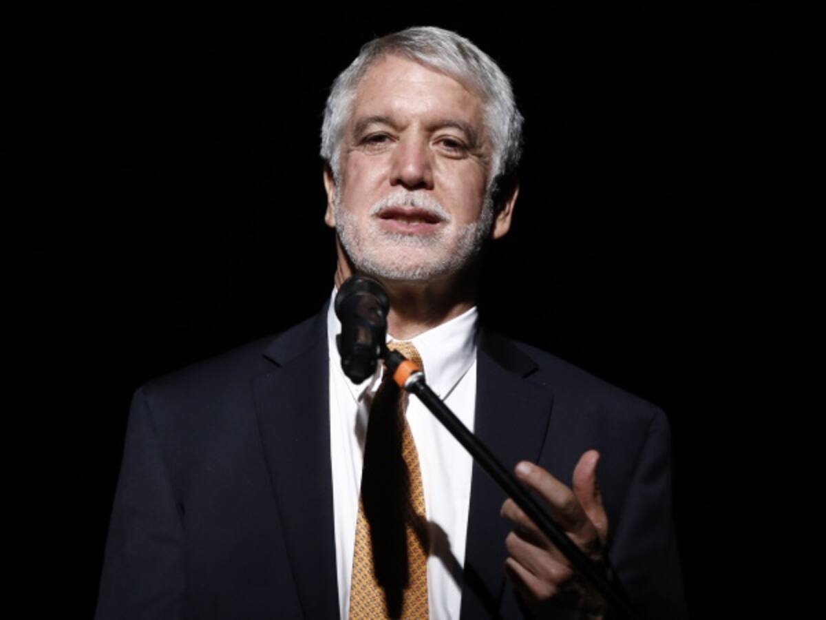 Los candidatos responde, la audiencia califica: Enrique Peñalosa