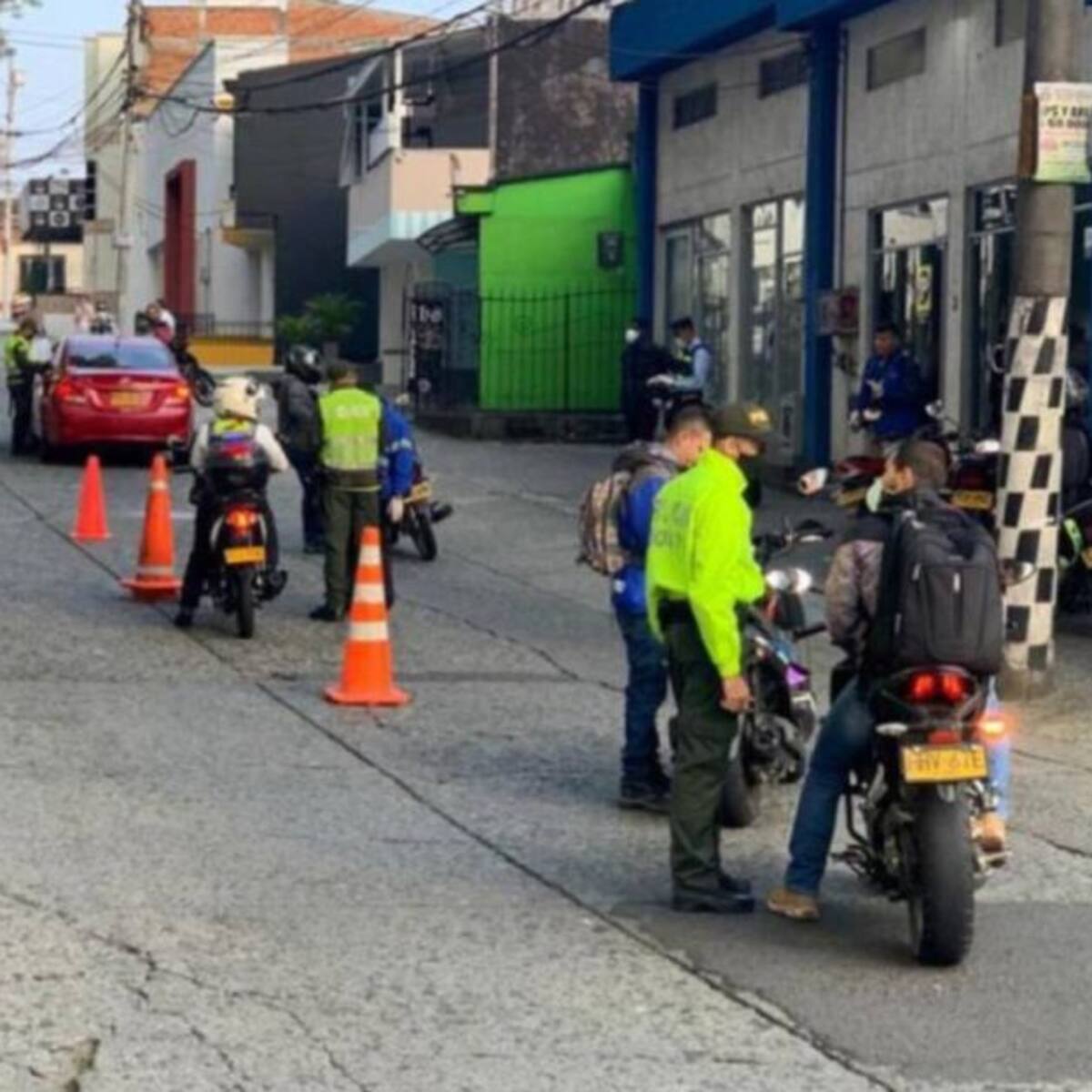En Pereira transportadores informales se hacen pasar por médicos