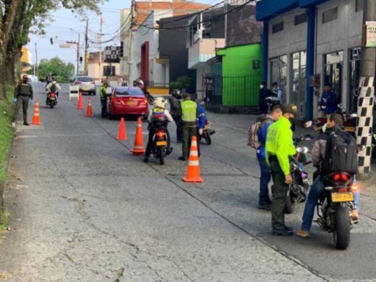 En Pereira transportadores informales se hacen pasar por médicos