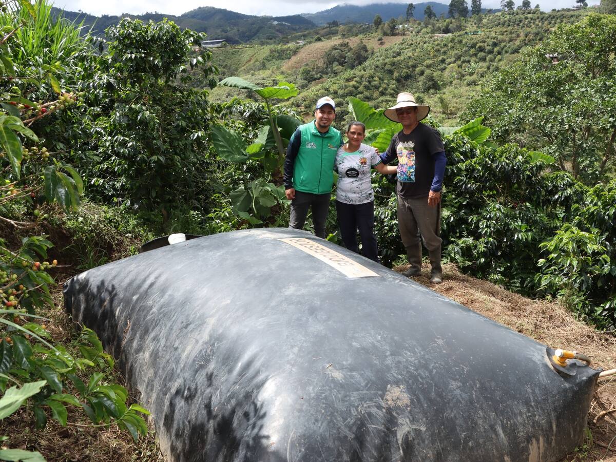 Biodigestores impulsan la protección ambiental en la Serranía de Peñas Blancas-Huila