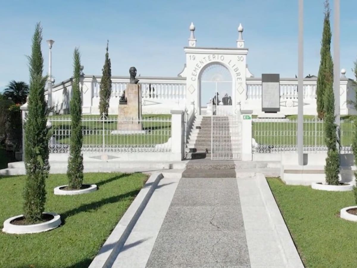 ¿Cómo surgió el Cementerio Libre de Circasia?