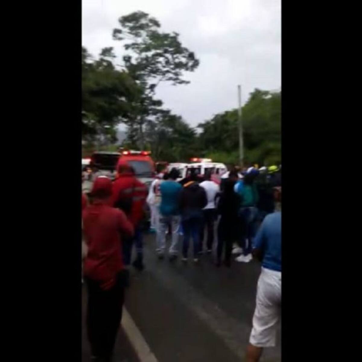 Accidente de tránsito en la vía al mar deja cinco lesionados y un fallecido