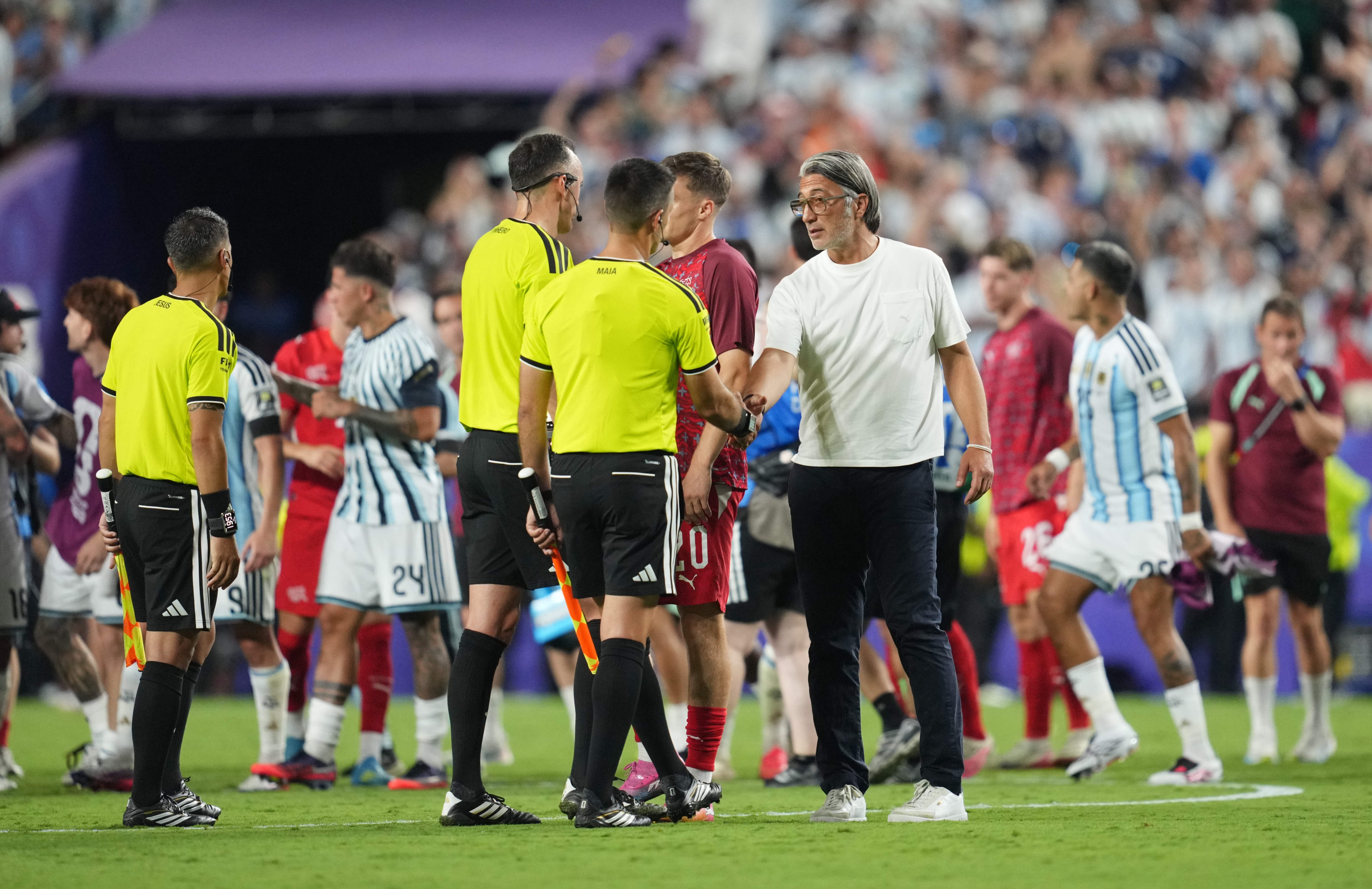 Sigue la lista: DT de Suiza estalla contra el arbitraje por polémica ante Argentina en Mundial 2026. (Photo by Ulrik Pedersen/NurPhoto via Getty Images)