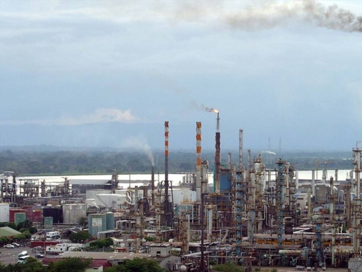 Producción petrolera ha caído 15% en lo que va corrido del 2016, según la ACP