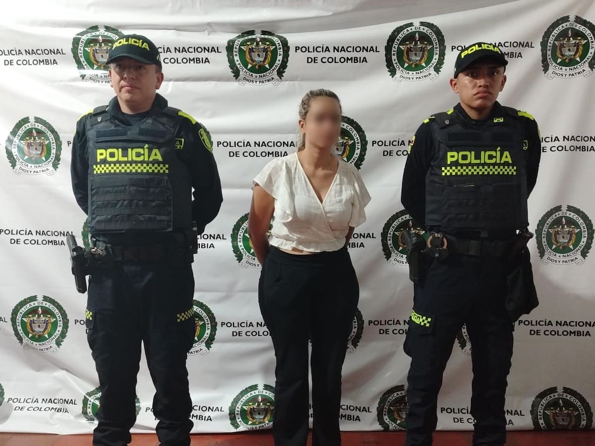 Mujer capturada en el municipio de Iquira-Huila, tenía orden azul de Interpol
