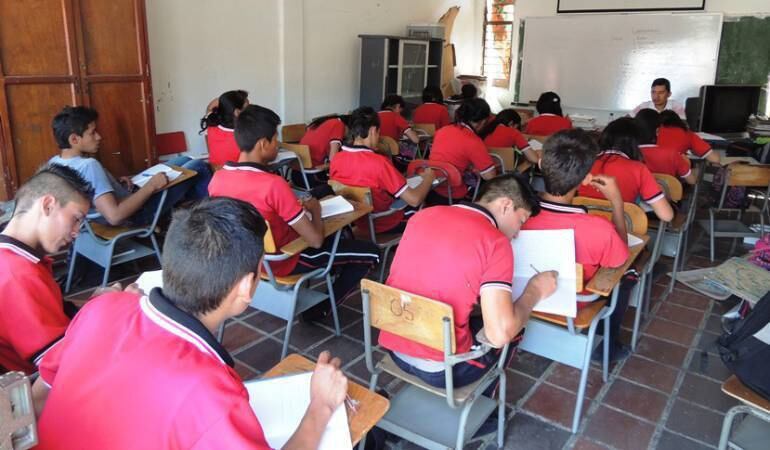 Estudiantes de colegio.