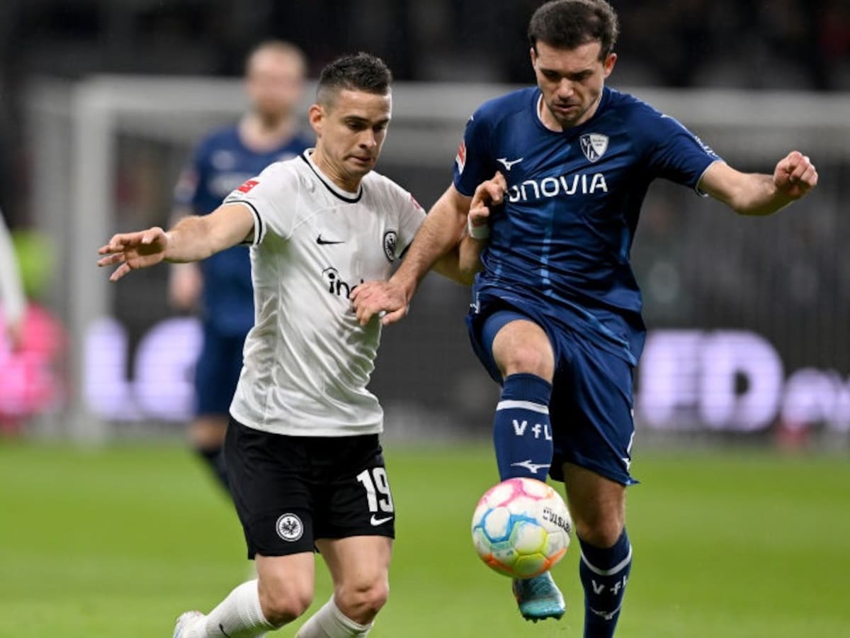 Rafael Santos Borré juega todo el partido en el empate del Frankfurt ante Bochum