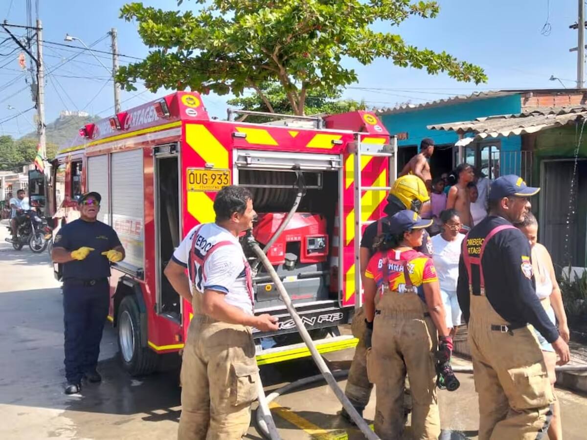 Incendio en el barrio La Candelaria dejó un menor herido y graves daños materiales en una vivienda