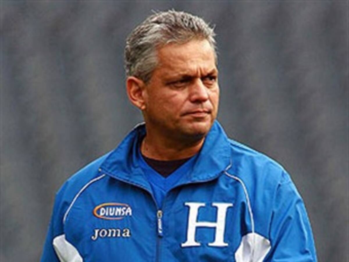 MUNDIAL/ Reinaldo Rueda solo piensa en Honduras y no quiere distraerse con futuras ofertas de Colombia y Perú
