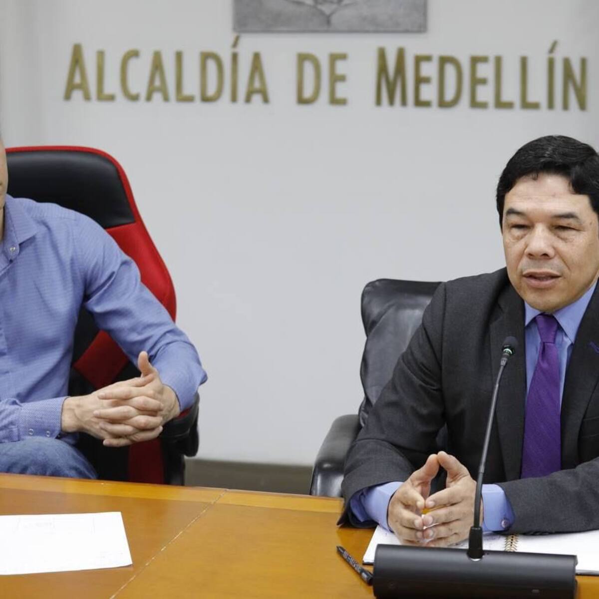 Supersolidaria designa a Óscar Hurtado en la Cooperativa de los Andes y desata polémica