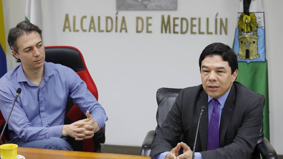 Supersolidaria designa a Óscar Hurtado en la Cooperativa de los Andes y desata polémica