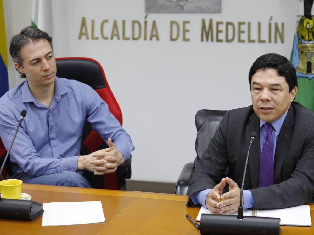 Supersolidaria designa a Óscar Hurtado en la Cooperativa de los Andes y desata polémica