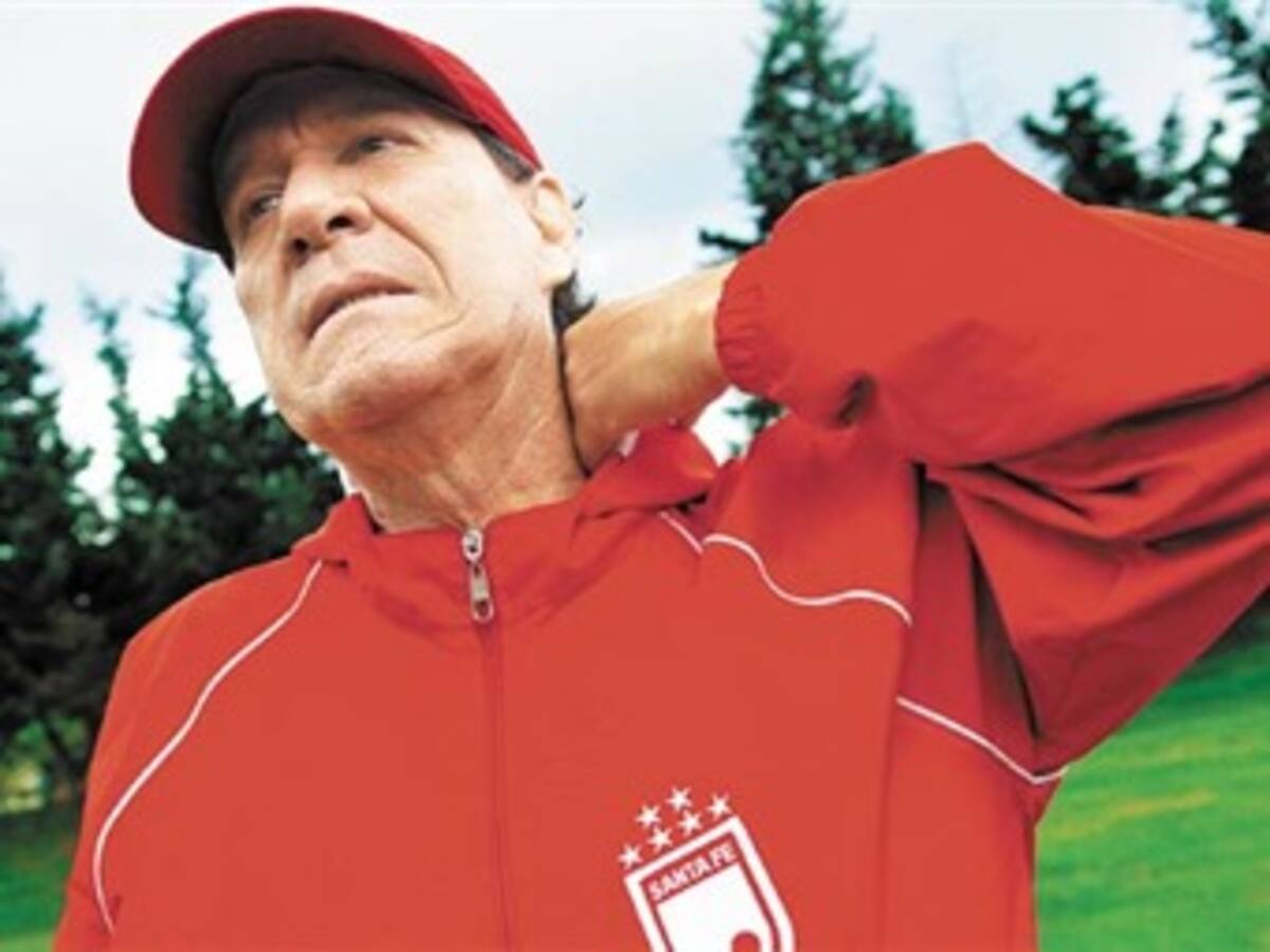 'No renuncio, no le hago caso a mis enemigos' : Basilico González
