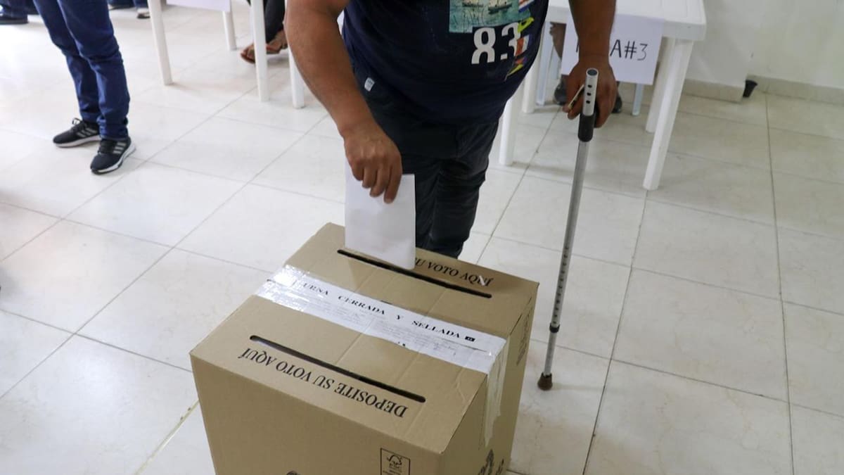 Candidatos alertan presunta injerencia de grupos armados en las elecciones presidenciales