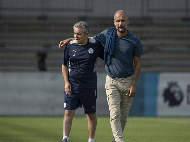 Juan Manuel Lillo y Pep Guardiola en el Manchester City / Getty Images