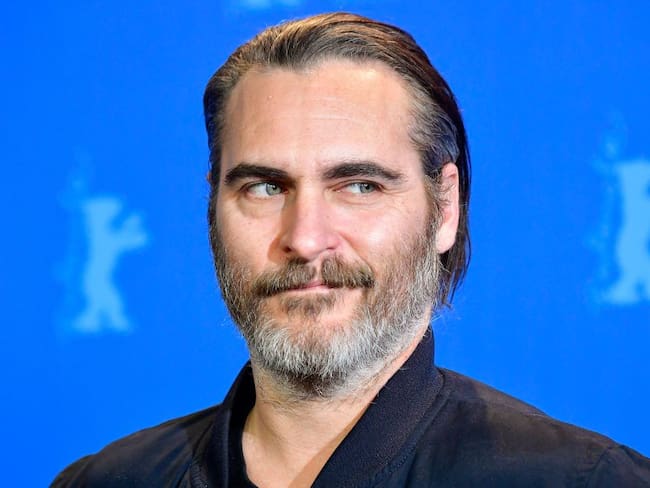 Presentadora de TV se burló del labio leporino de Joaquin Phoenix
