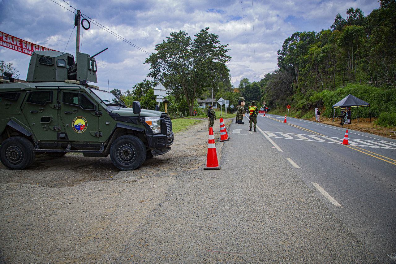 Según primeras informaciones, detrás de estos hechos estarían las disidencias de las FARC. Foto: Ejército.