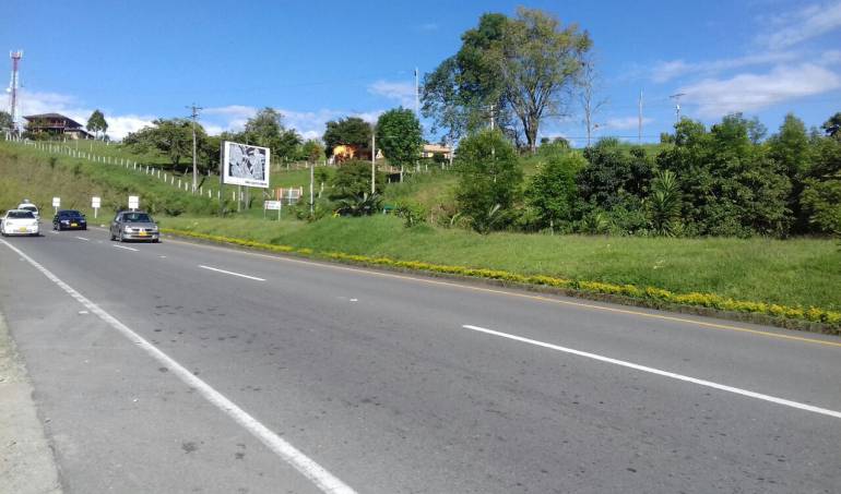 Autopistas del café vía Armenia Pereira