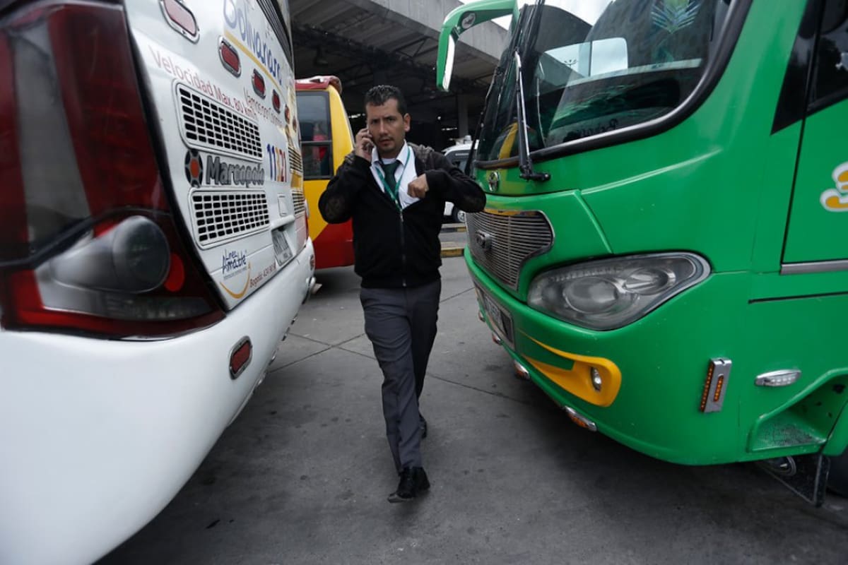 De acuerdo con las autoridades, se espera que más de 256.000 pasajeros salgan de la capital del país y el día de mayor movimiento es este viernes 30 de diciembre con una proyección de 120.000 personas.