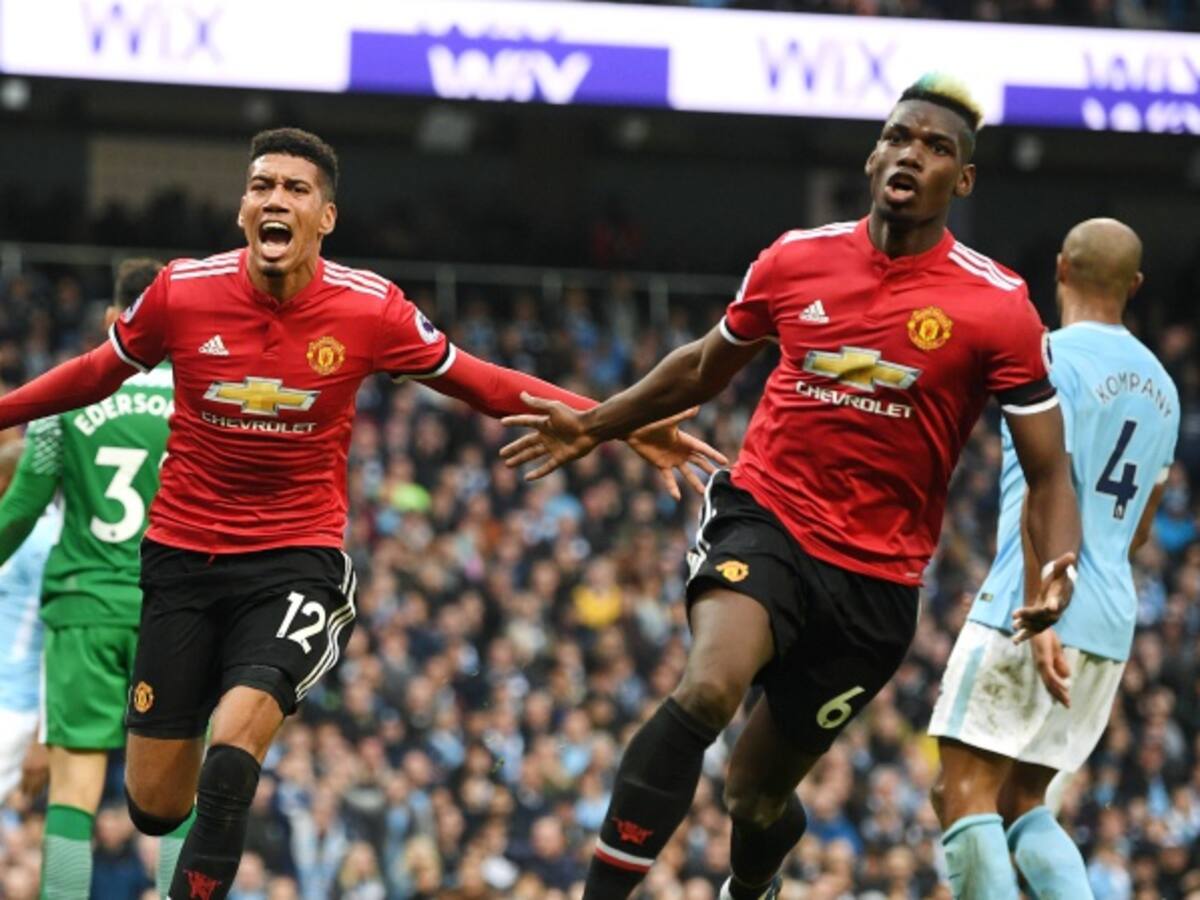 Manchester United le remonta al City y plaza el título de Guardiola