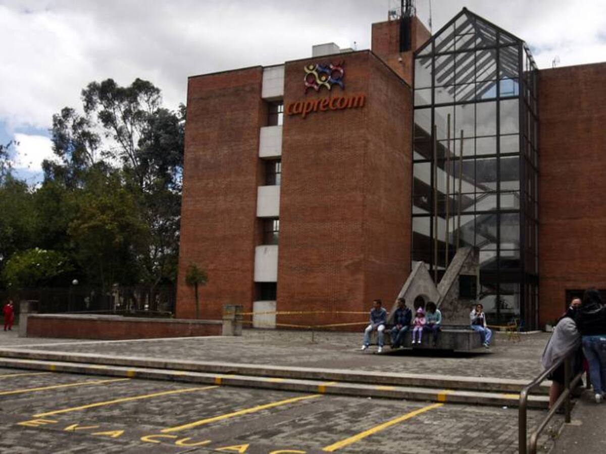 Este año Caprecom se ha retirado de cinco departamentos