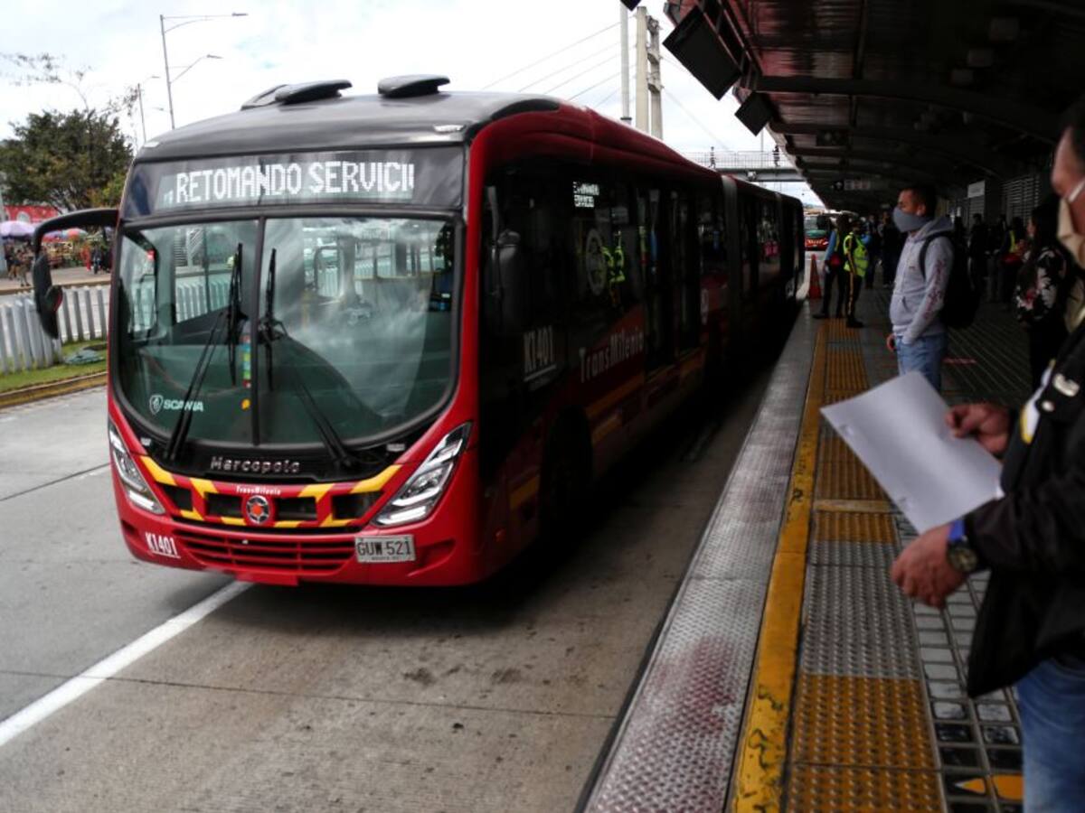 Estaciones de Transmilenio se harían con material reciclable
