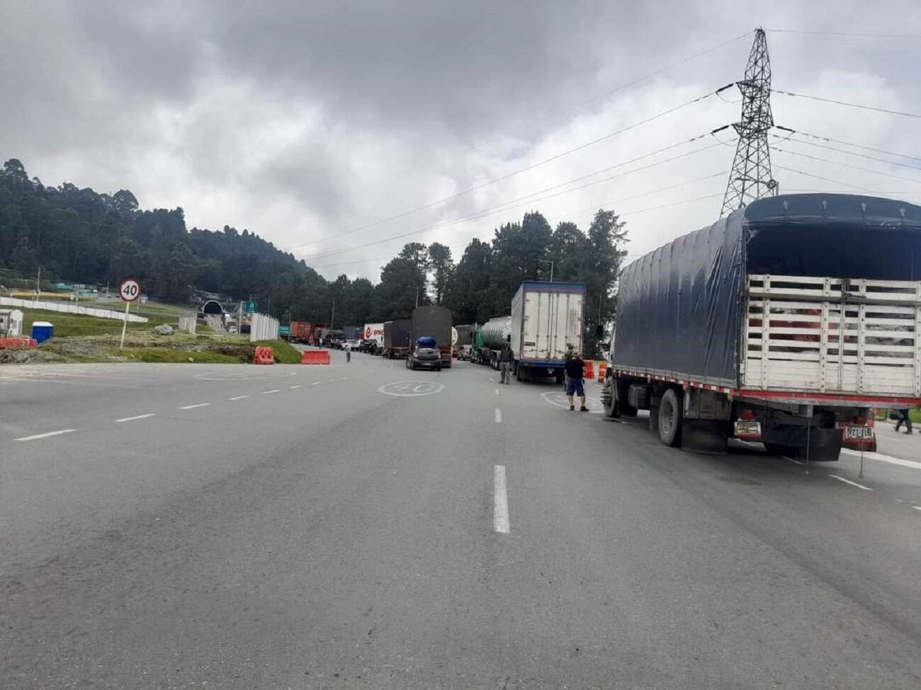 Accidente de tránsito afectan la movilidad en vías del Tolima.